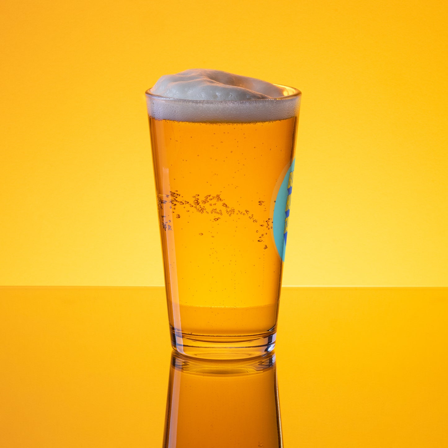 Shaker pint glass